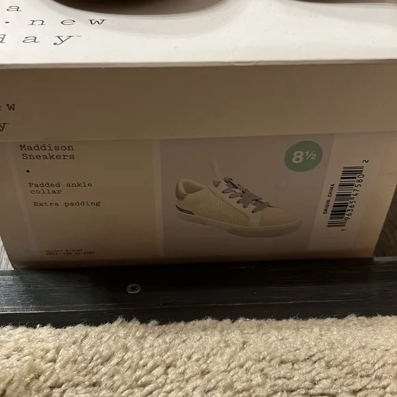 a new day Maddison Mixed Fabric Lace Up Sneakers Size 8.5 - Picture 7 of 13